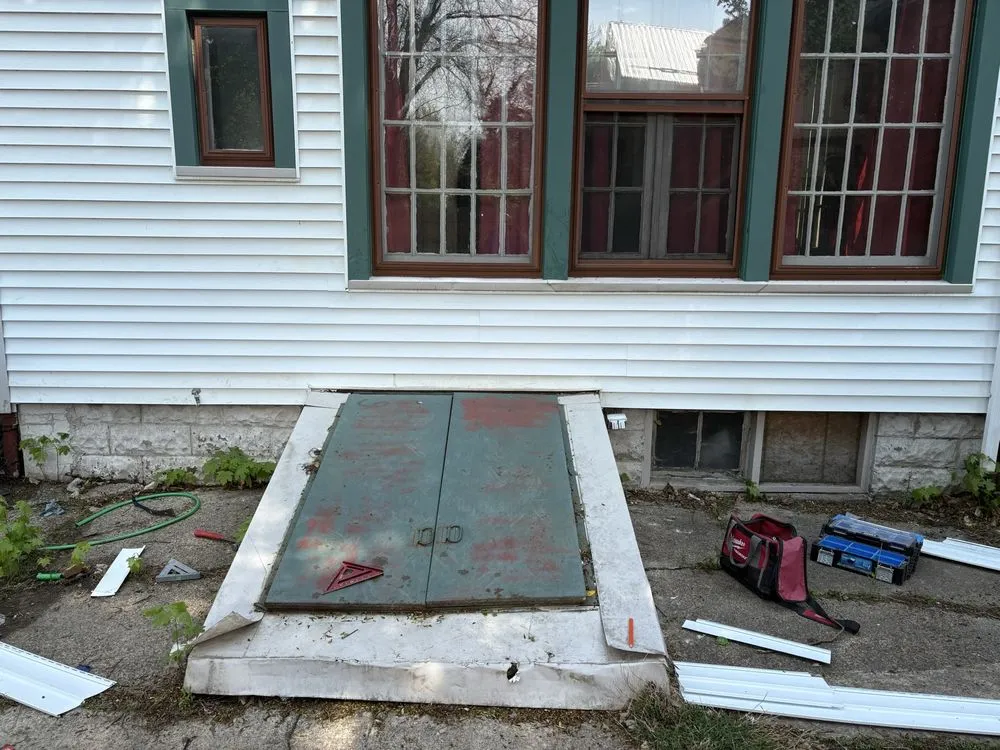 Top-rated roof installation for fast service across Saegertown, PA - First Rate roofing and construction