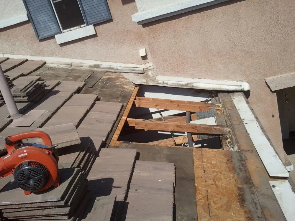 Slide of First Rate Roofing