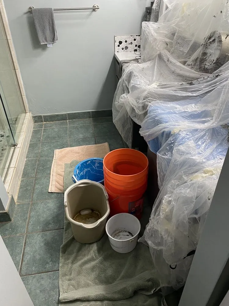 Slide of Five Guys Roofing