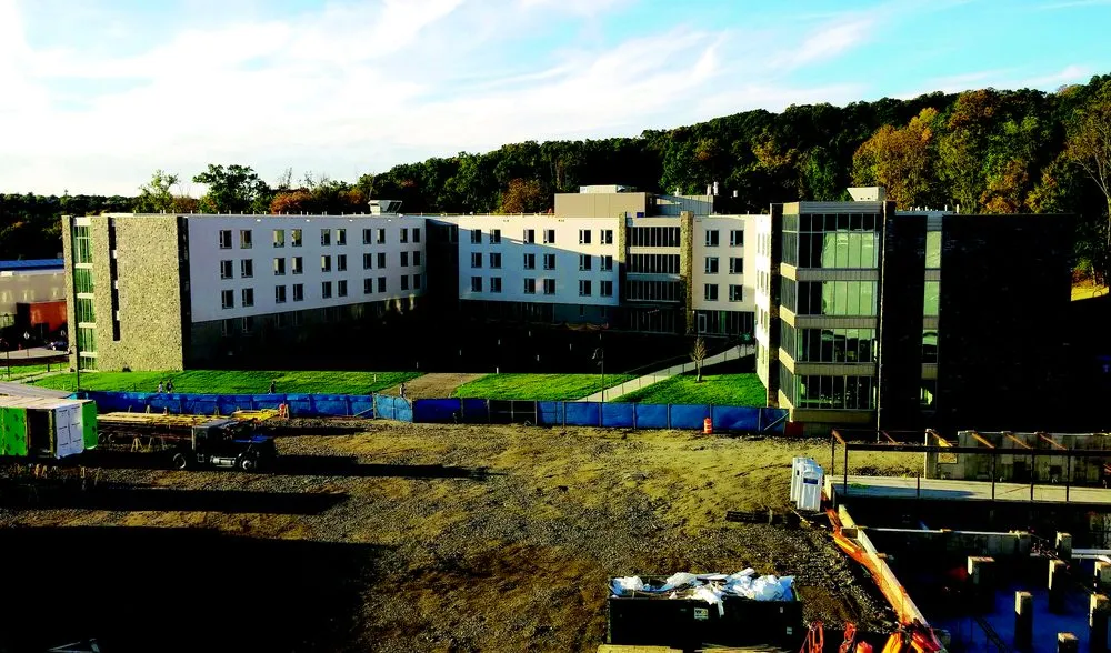 Expert roof replacement experts serving Lake Ariel, PA - Five Star Commercial Builders