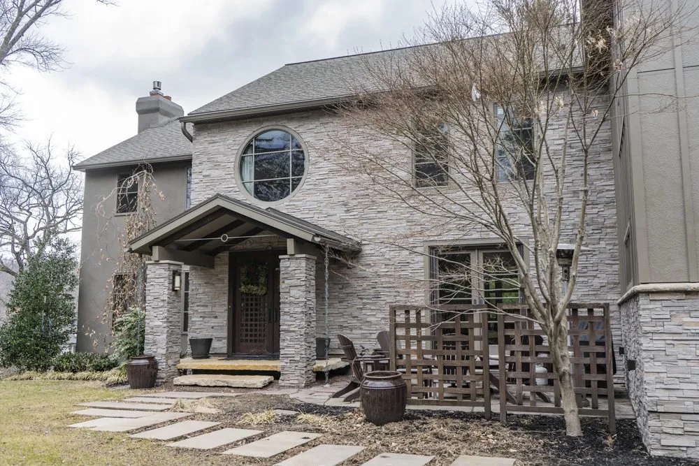 Slide of Five Star Contractors