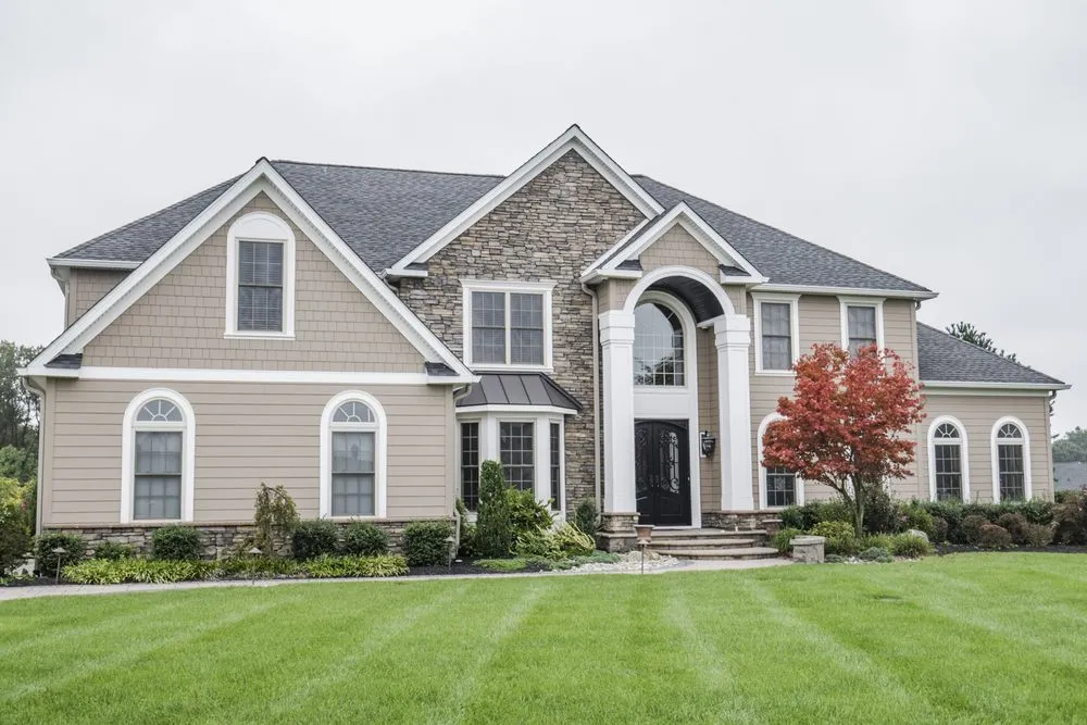 Slide of Five Star Contractors