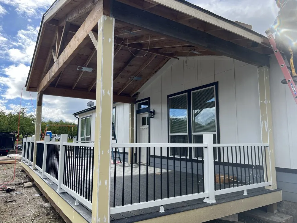 Slide of Five Star Exteriors