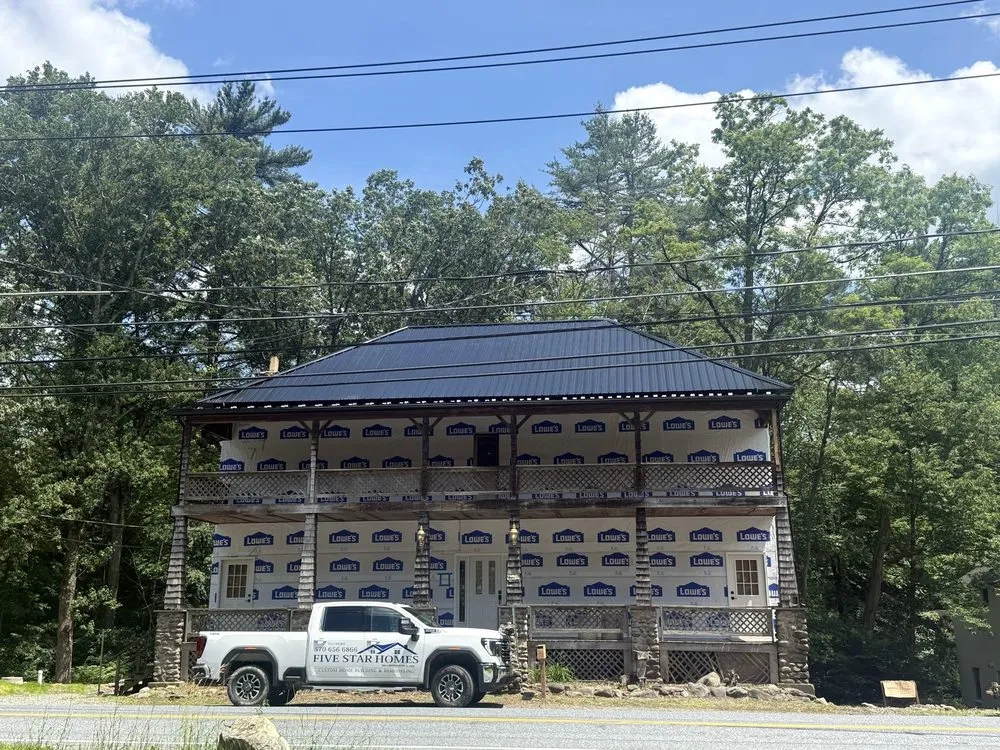 Expert roof inspection in Cresco, PA - Five Star Homes