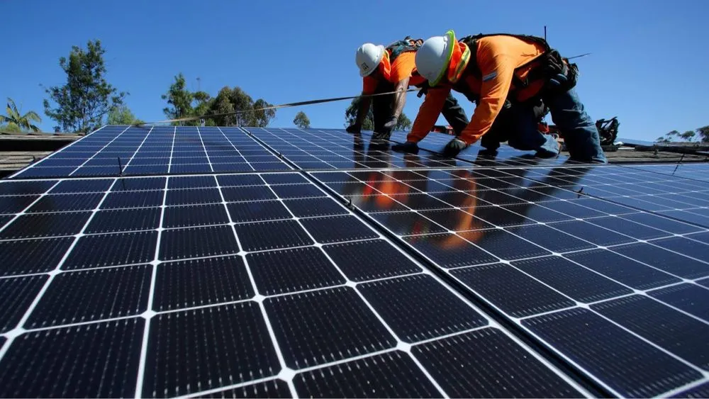 Slide of Five Star Roofing and Construction