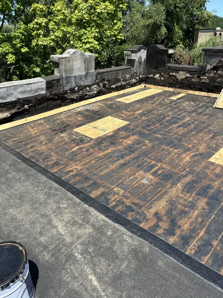 Slide of Five Star Roofing