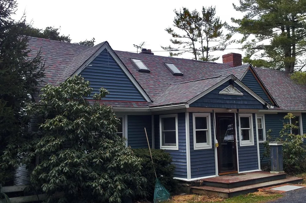 Slide of Five Star Roofing