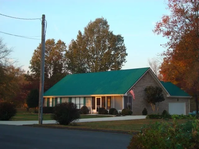 Slide of Five Star Roofing