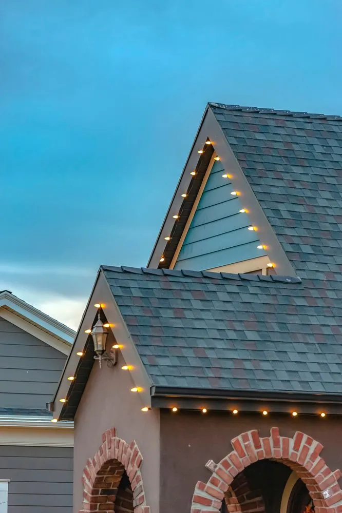 Slide of Five Star Roofing