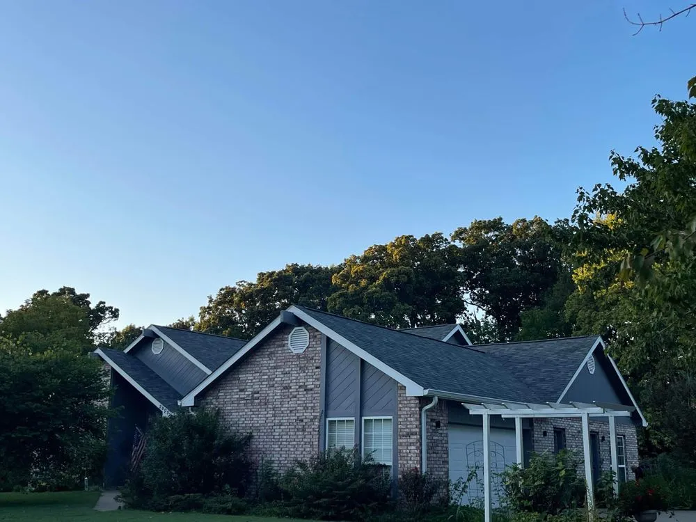 Slide of Five Star Roofing