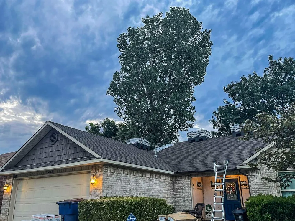 Slide of Five Star Roofing