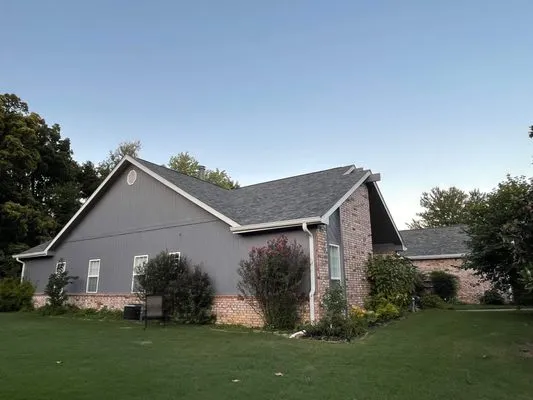 Five Star Roofing Logo