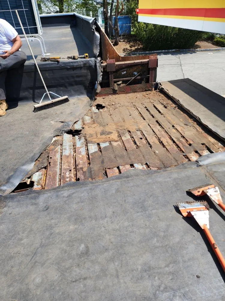 Slide of Five Star Roofing