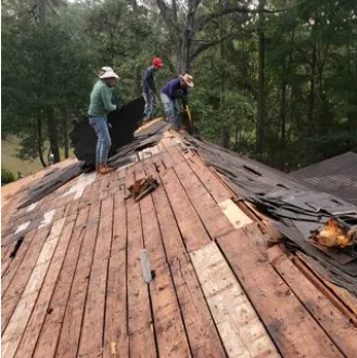Licensed shingle roofing service in Plantersville, TX by Five Star Roofing