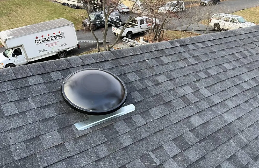 Licensed shingle roofing service experts serving Washington Township, NJ - Five Stars Roofing