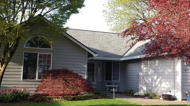 Slide of Fivecoat Roofing Inc.