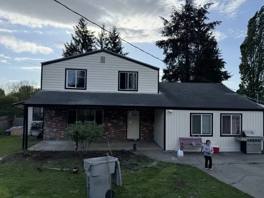 Fixed On Time Construction Logo