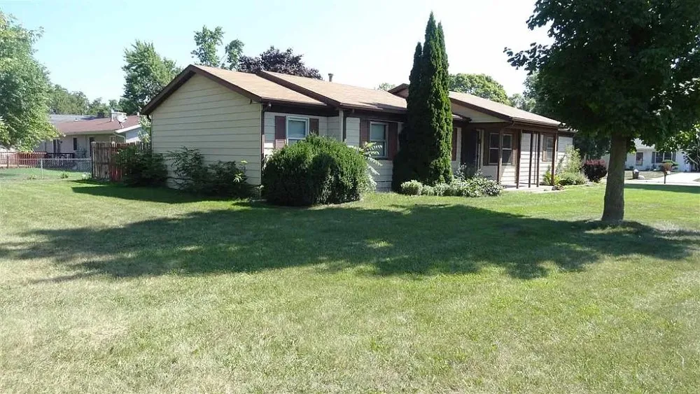 Slide of F&L Property Management & Renovation