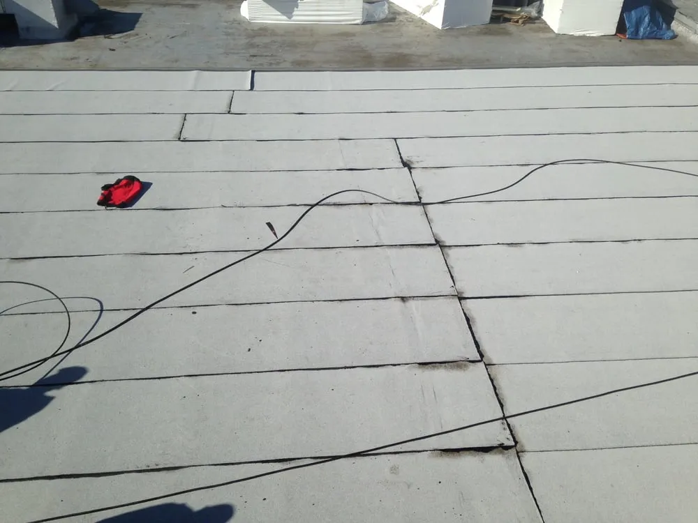 Slide of Flat Roof Solutions