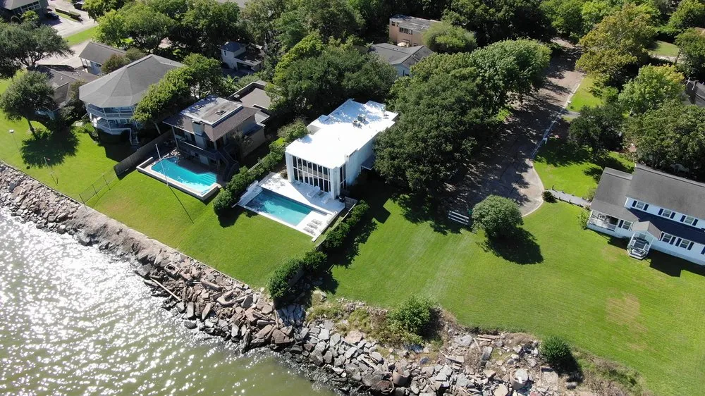 Slide of Flat Roof Tech