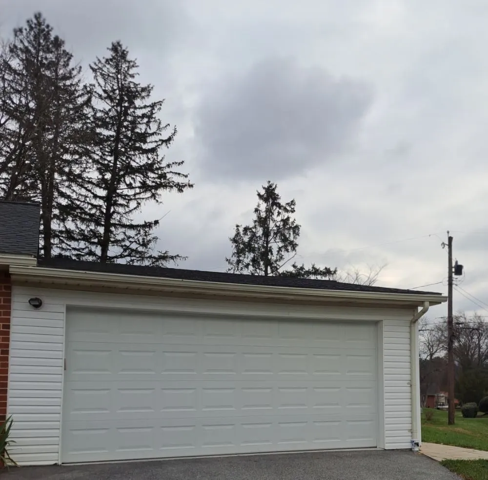 Slide of Fleetwood Garage Services & More