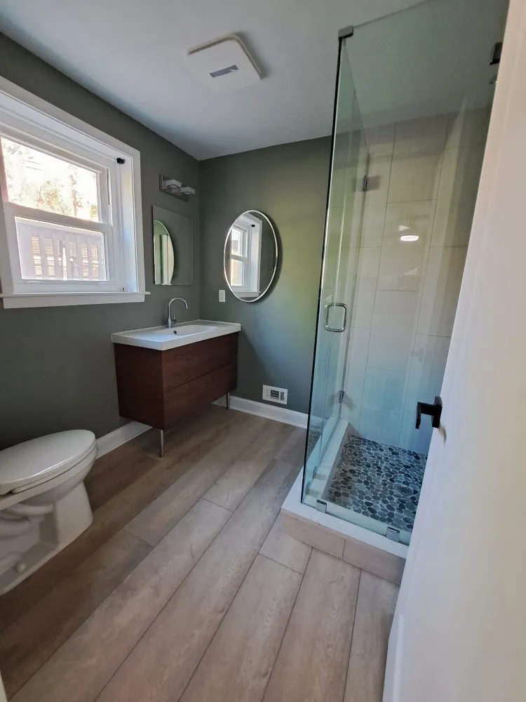 Slide of Fleetwood Garage Services & More