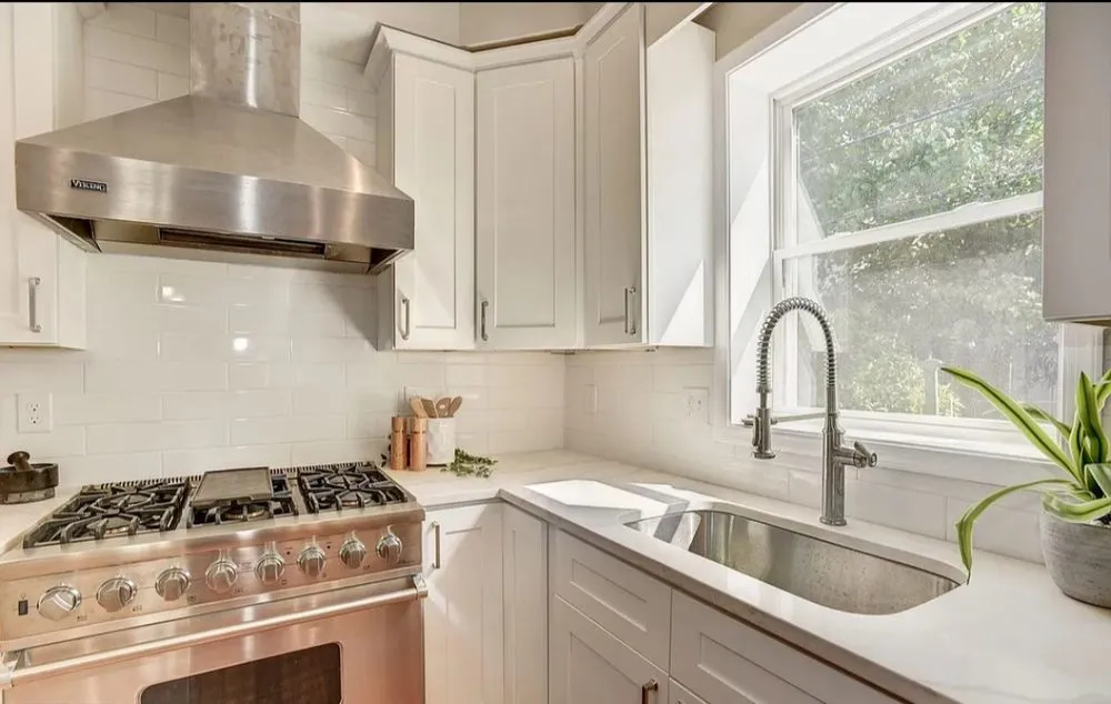 Slide of Fleetwood Garage Services & More