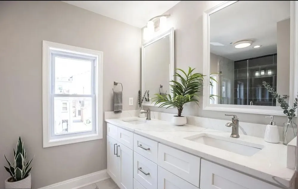 Slide of Fleetwood Garage Services & More