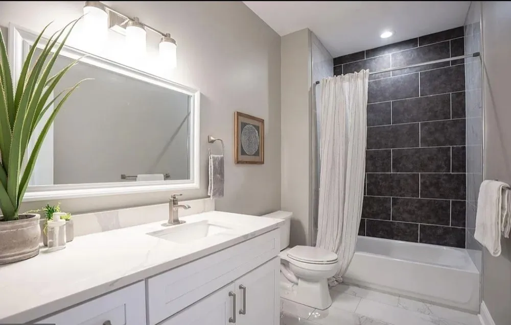 Slide of Fleetwood Garage Services & More