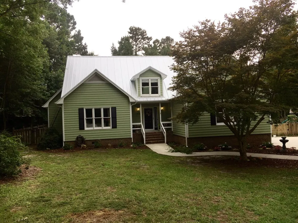 Slide of Flores & Foley Roofing