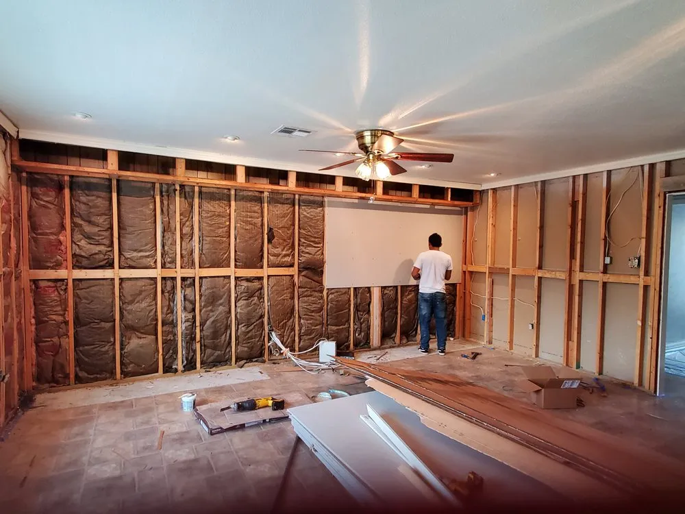 Slide of Flores Gamez Construction