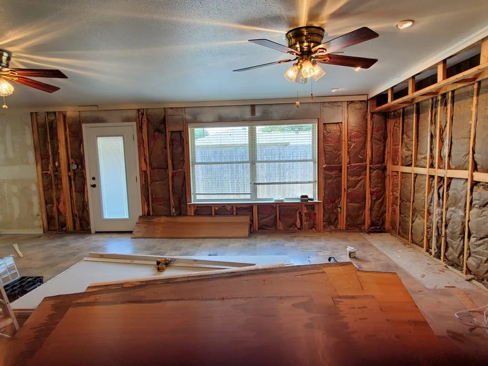 Slide of Flores Gamez Construction