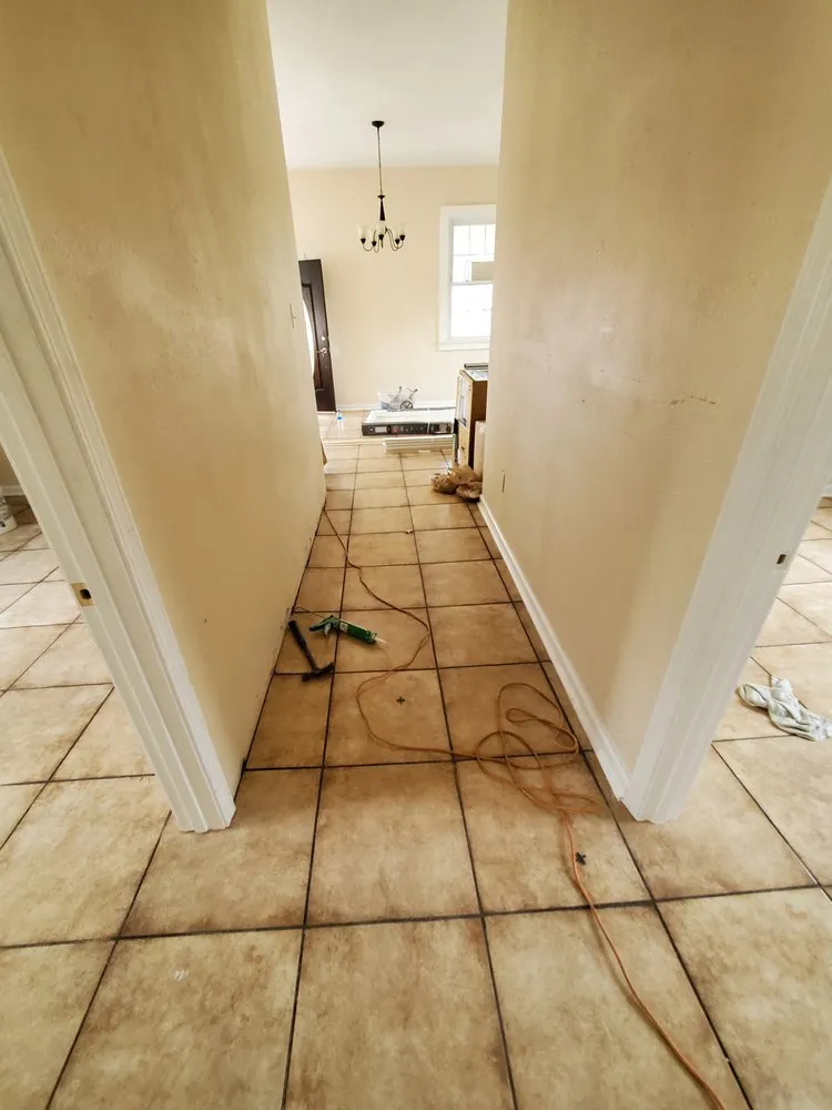 Slide of Flores Gamez Construction