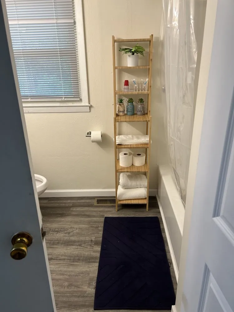 Slide of Flores Painting & Handyman