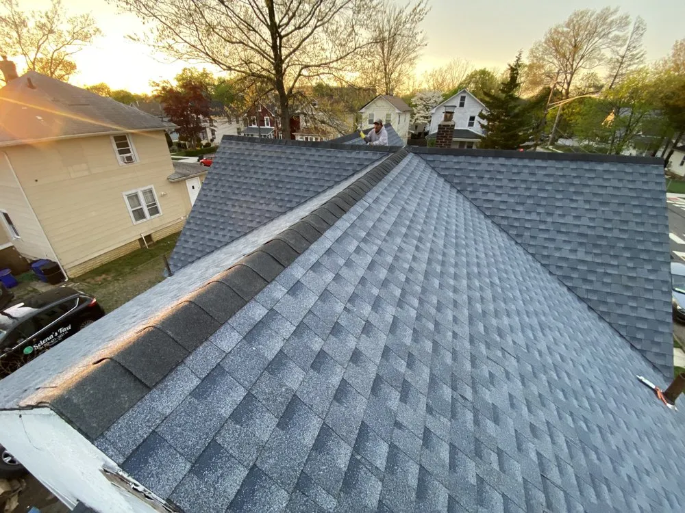 Slide of Flores Roofing