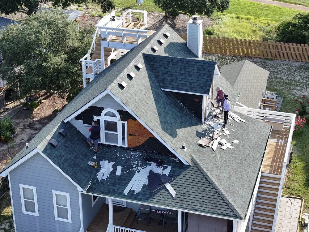 Slide of Flores Siding & Roofing