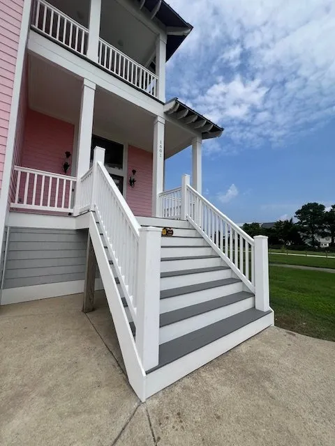 Slide of Flores Siding & Roofing