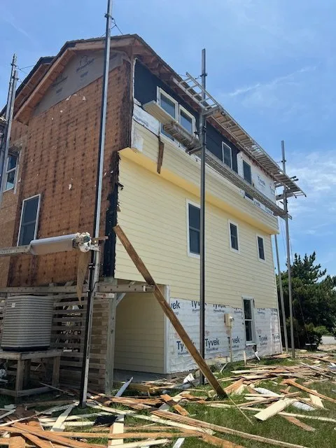 Slide of Flores Siding & Roofing