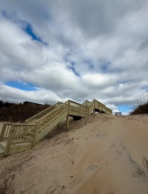 Slide of Flores Siding & Roofing