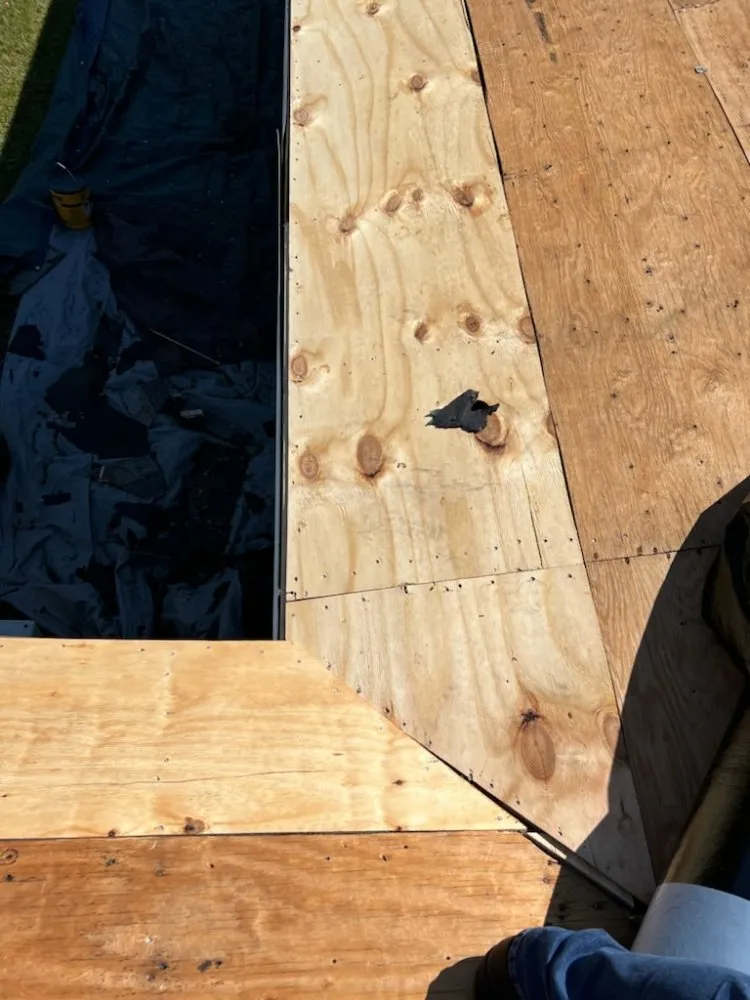 Top-rated storm damage roof repair in Tampa Bay, FL by FLORIDA ROOF & BUILDING SERVICES