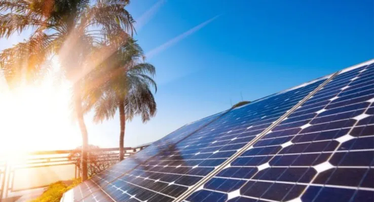 Licensed roof inspection in St. Petersburg, FL - Florida Solar Group