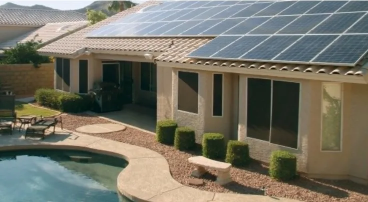 Licensed shingle roofing service experts serving St. Petersburg, FL - Florida Solar Group