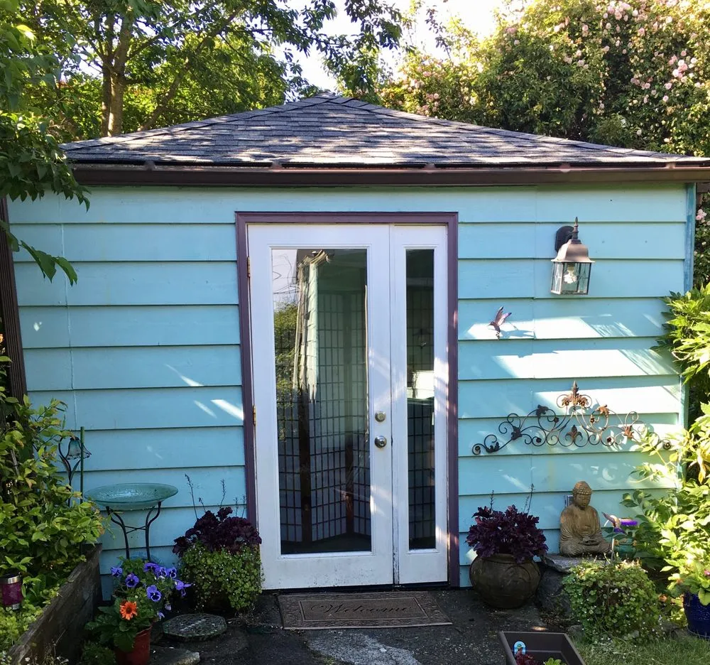 Slide of Fly Guys Roofing