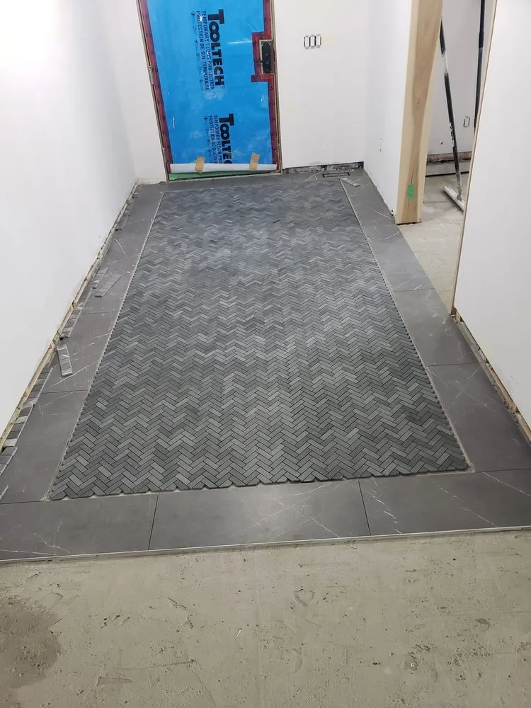 Slide of F&M Construction