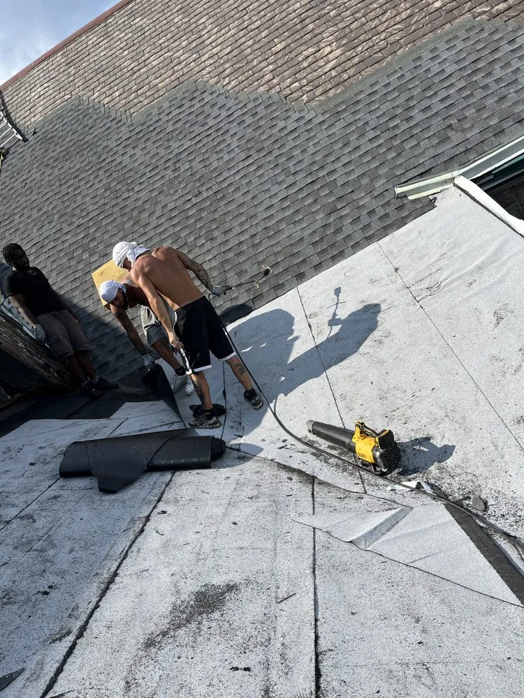 Slide of F&M Contractors