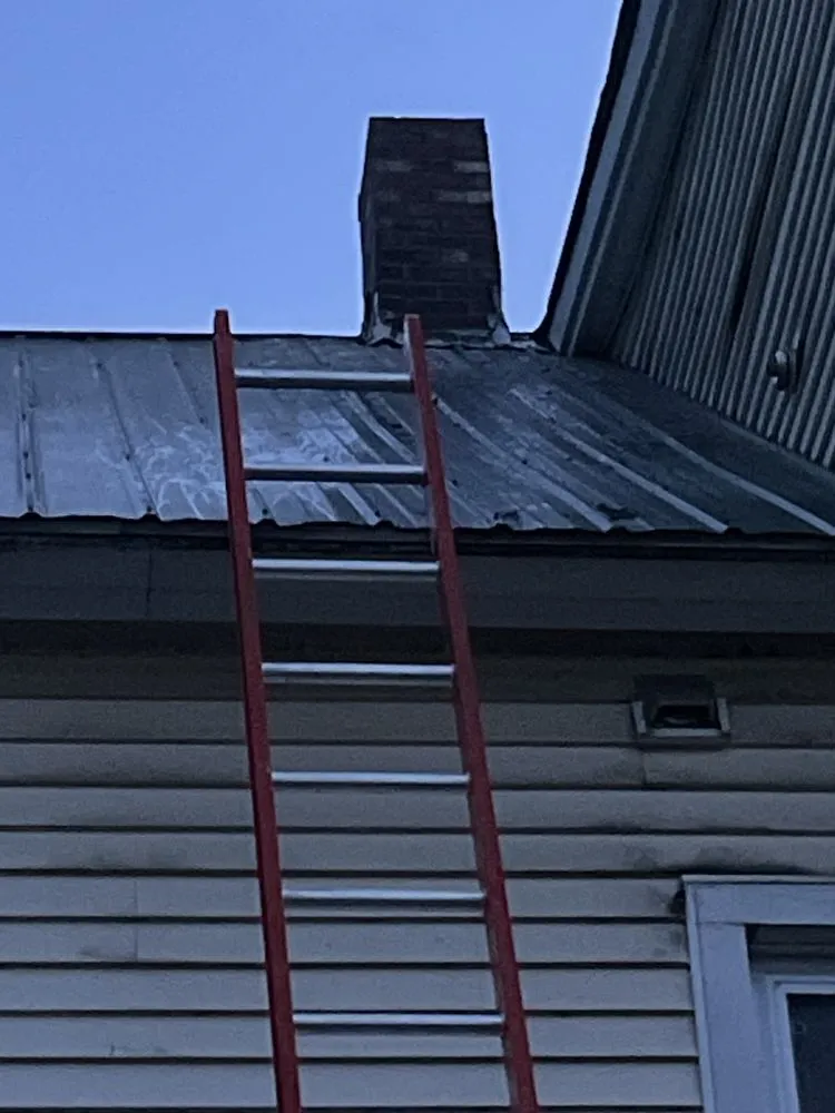 Slide of Foley contracting