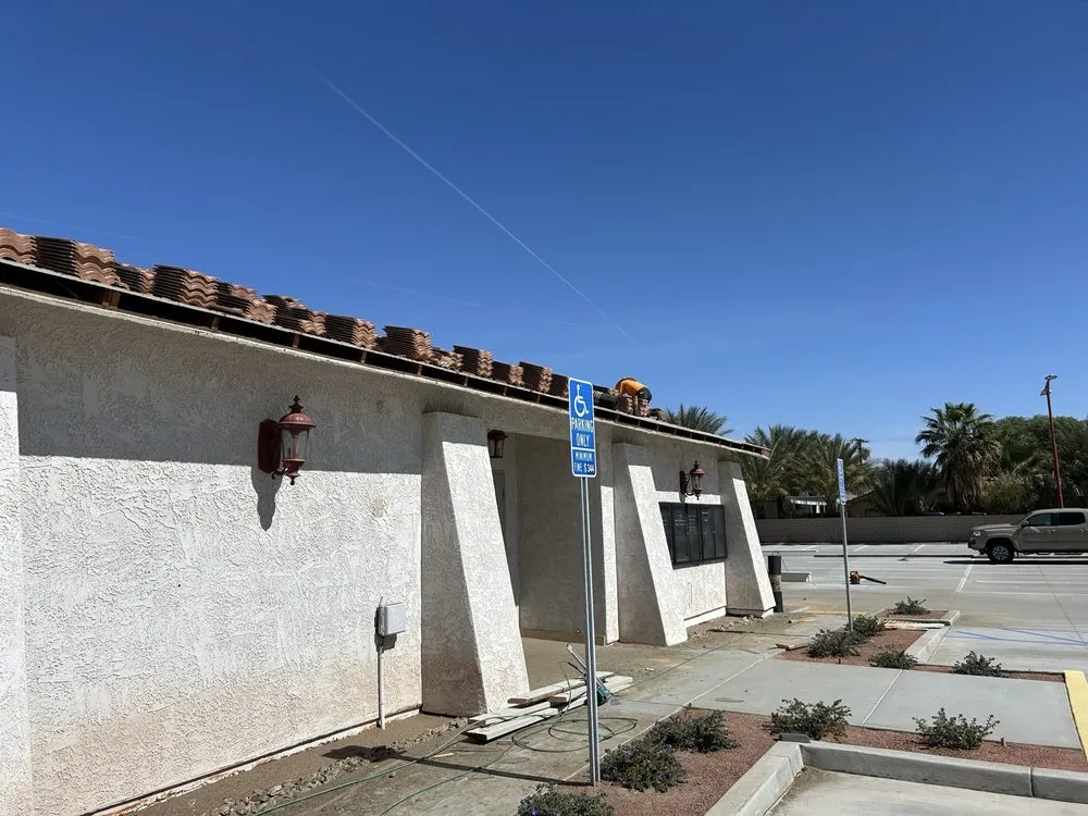 Slide of Fonseca’s Roofing