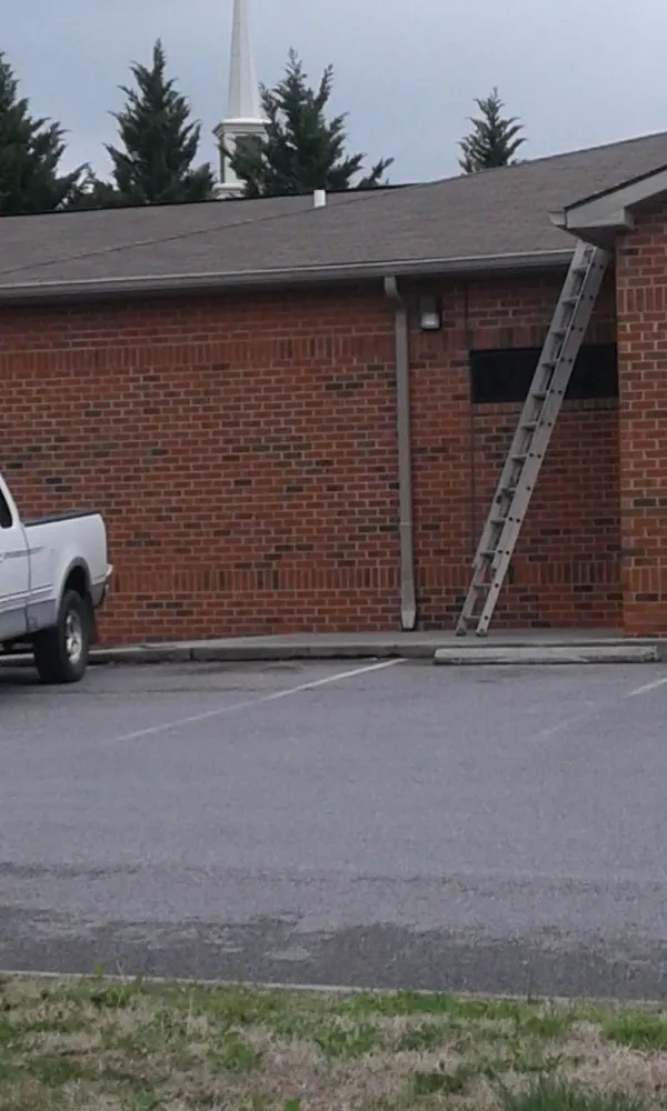 Slide of Fonzie's Roofing