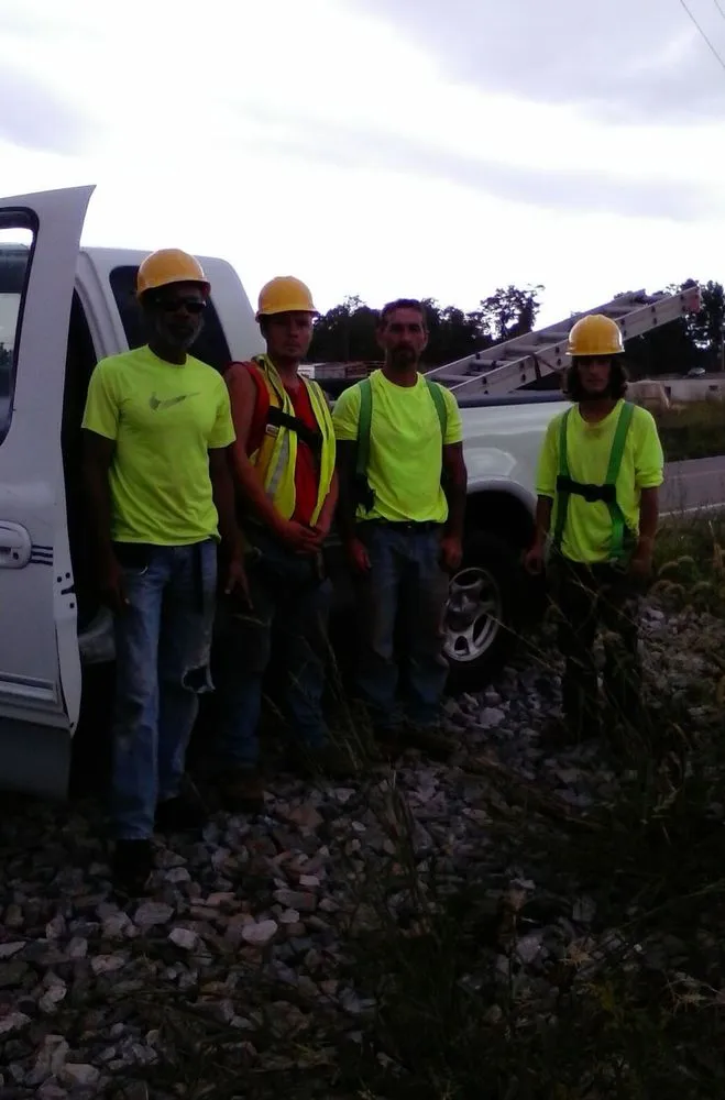 Slide of Fonzie's Roofing