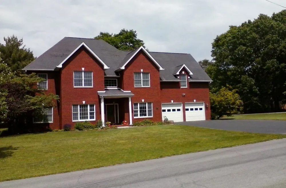 Slide of Fonzie's Roofing